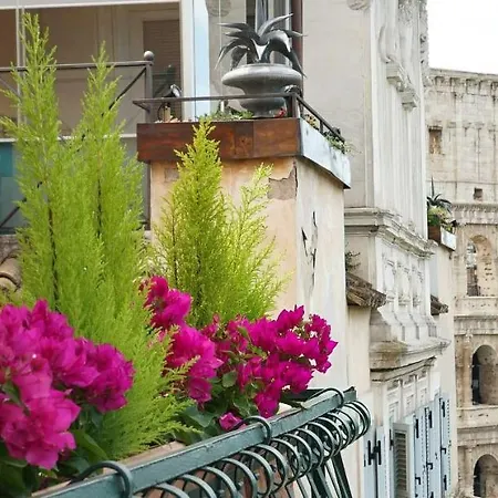 In Colosseo View Luxury Apartmán