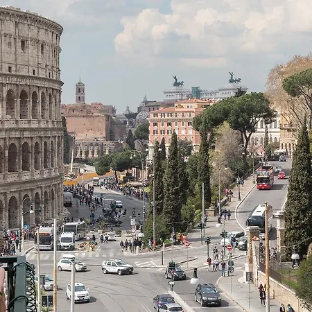 In Colosseo View Luxury Appartement