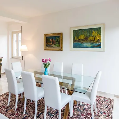 In Colosseo View Luxury アパート *